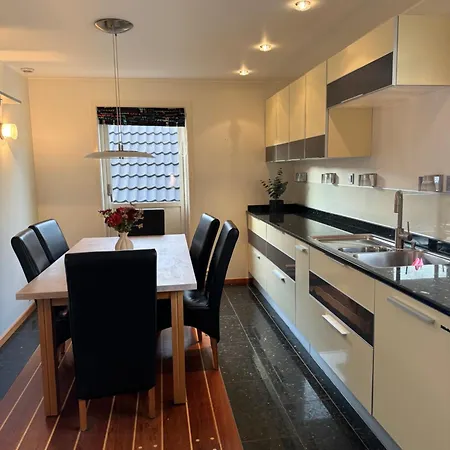 North 5 Apartment