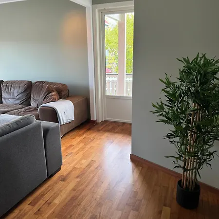 North 5 Apartment *